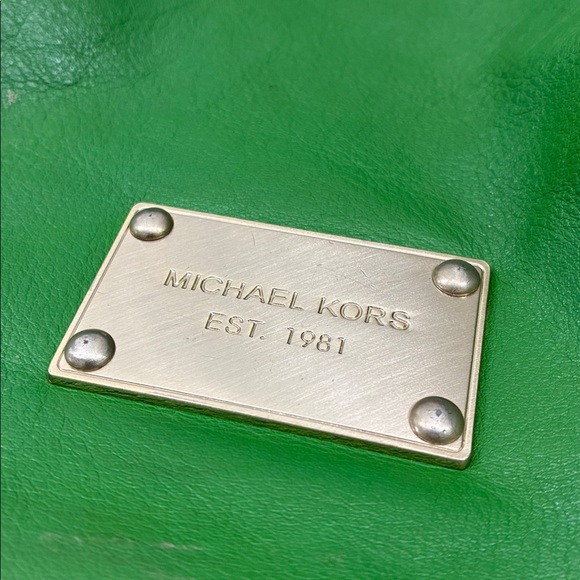 Vintage Michael Kors Vibrant Green Leather Bag - Picture 2 of 10